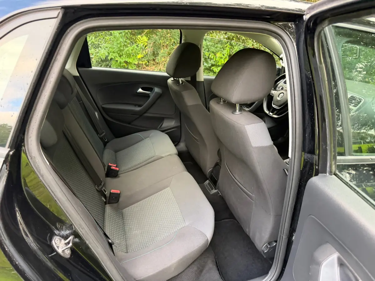 1.0 BlueMotion | Cruise + Navi + Airco