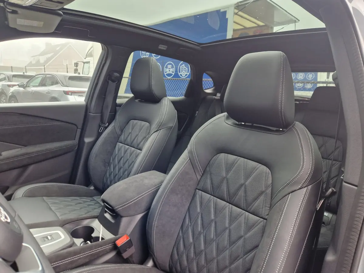 1.3 MHEV Xtronic Tekna Plus /Ceramic Grey Bi-Tone