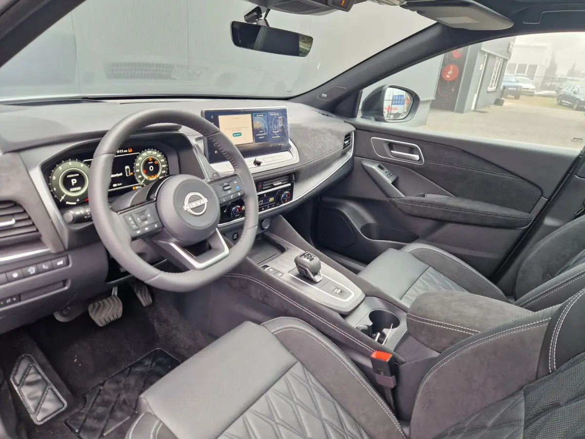 1.3 MHEV Xtronic Tekna Plus /Ceramic Grey Bi-Tone