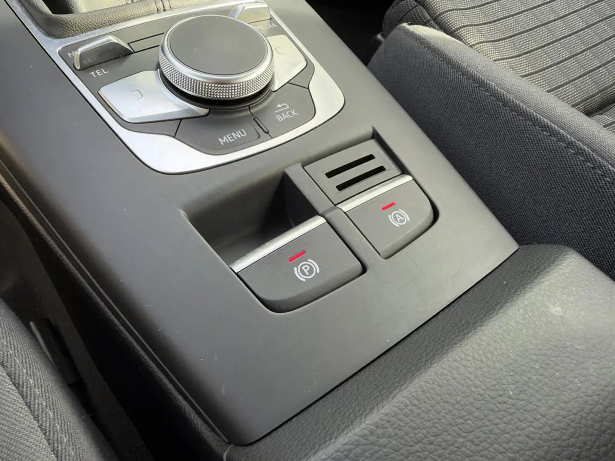 1.0 TFSI Sport Lease Edition|NL-Auto