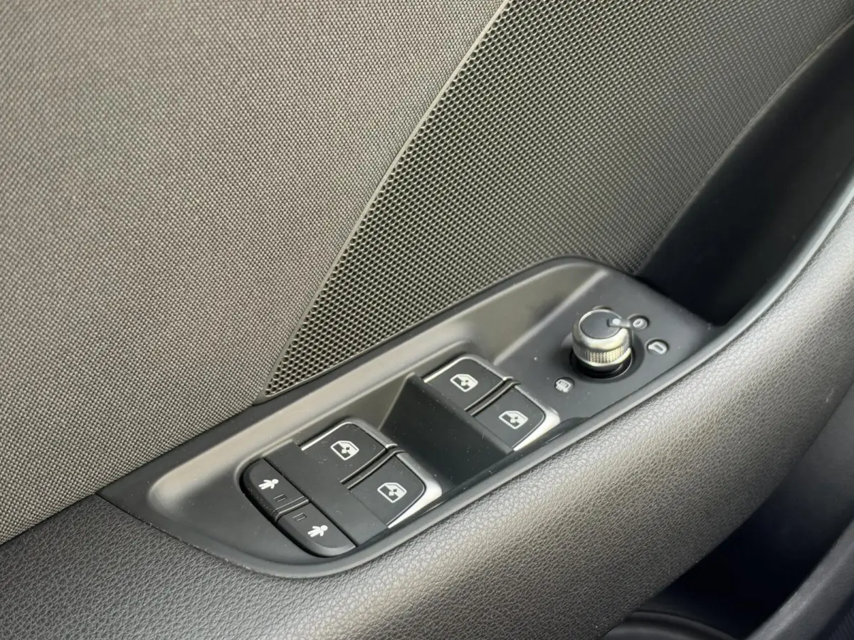 1.0 TFSI Sport Lease Edition|NL-Auto