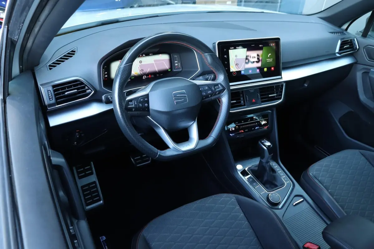 1.4 TSI e-Hybrid FR / 245PK / Vol Opties! / Virtual Cockpit / 360 Camera / Pano / LED / 19"!