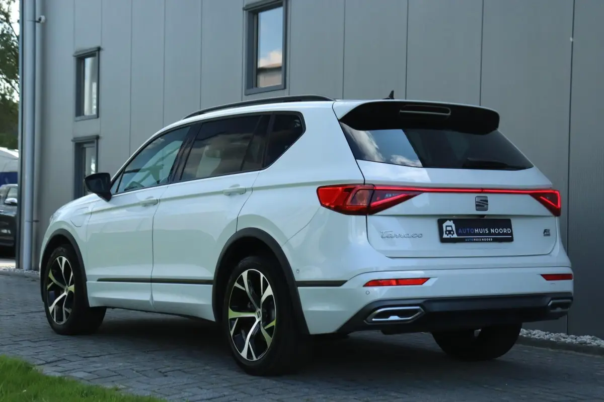 1.4 TSI e-Hybrid FR / 245PK / Vol Opties! / Virtual Cockpit / 360 Camera / Pano / LED / 19"!