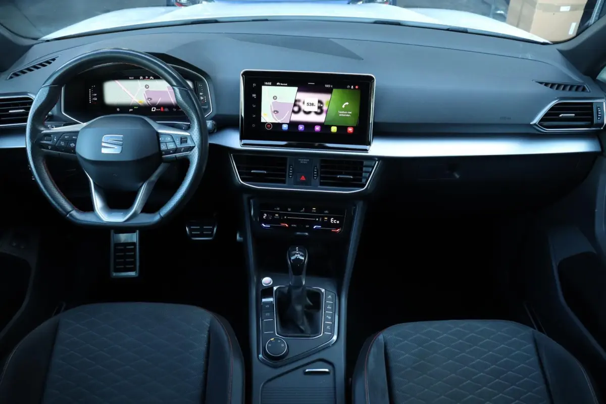 1.4 TSI e-Hybrid FR / 245PK / Vol Opties! / Virtual Cockpit / 360 Camera / Pano / LED / 19"!