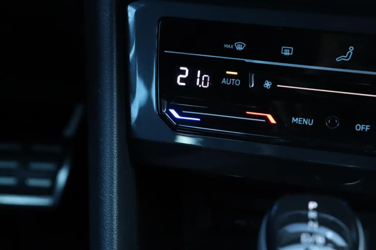 1.4 TSI e-Hybrid FR / 245PK / Vol Opties! / Virtual Cockpit / 360 Camera / Pano / LED / 19"!