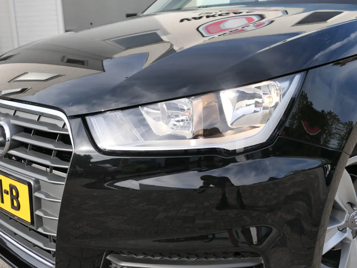1.0 TFSI Pro Line | Navigatie | Airco | Radio | Parkeersensoren | Cruise Control | Multifunctioneel stuurwiel | Trekhaak | Origineel Nederlands