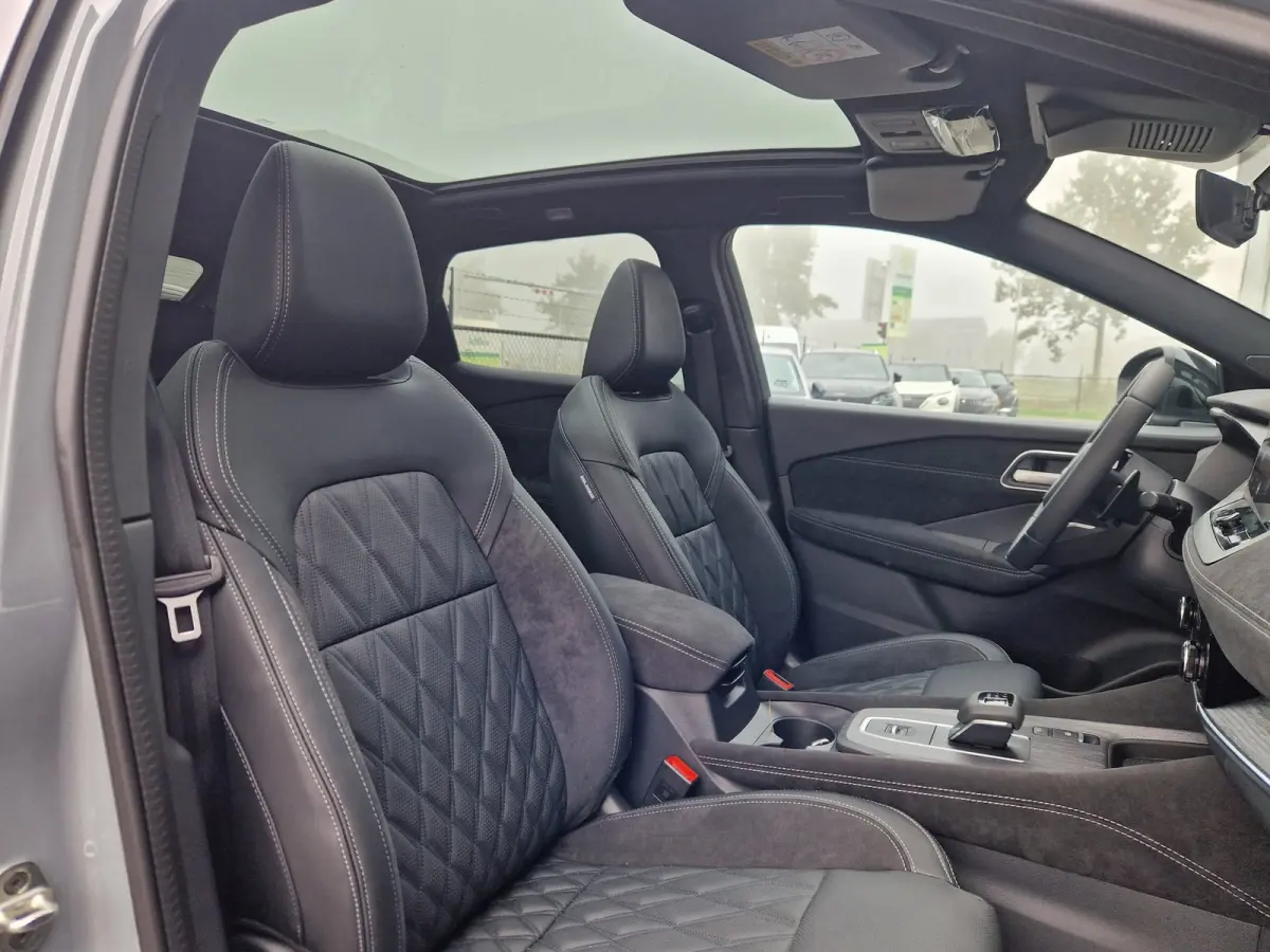 1.3 MHEV Xtronic Tekna Plus /Ceramic Grey Bi-Tone