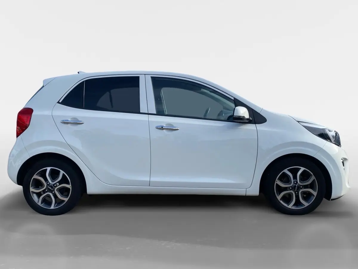 1.0 DPi DynamicPlusLine | AUTOMAAT | Climate control | Navigatie | Parkeercamera | 15 inch LM-velgen | Keyless |
