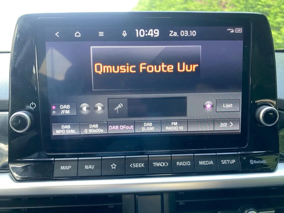 1.0 DPi DynamicPlusLine | AUTOMAAT | Climate control | Navigatie | Parkeercamera | 15 inch LM-velgen | Keyless |
