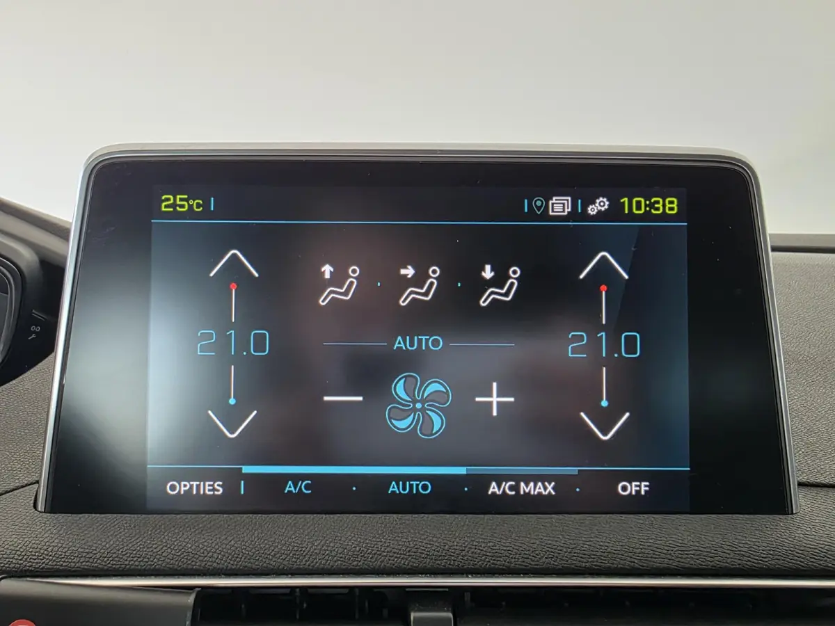 1.6 HYbrid4 300 GT | Leder | Stoelverwarming | Apple Carplay & Android Auto