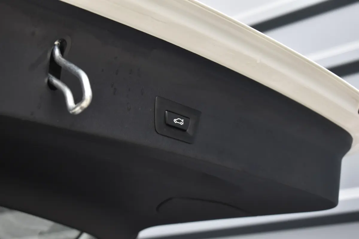 xDrive30e M Sport | Pano | 21'' Wielen | Camera | CarPlay | Head-Up | Stoelverwarming | Sfeerverlichting |