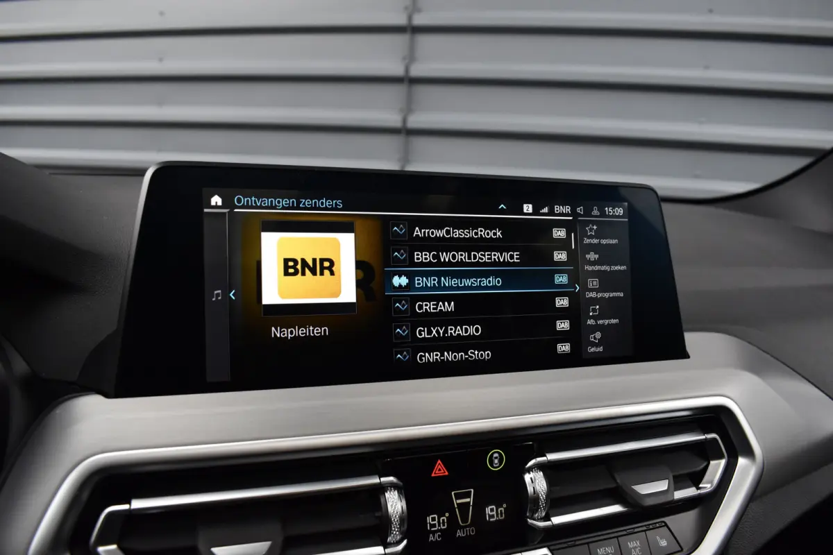 xDrive30e M Sport | Pano | 21'' Wielen | Camera | CarPlay | Head-Up | Stoelverwarming | Sfeerverlichting |
