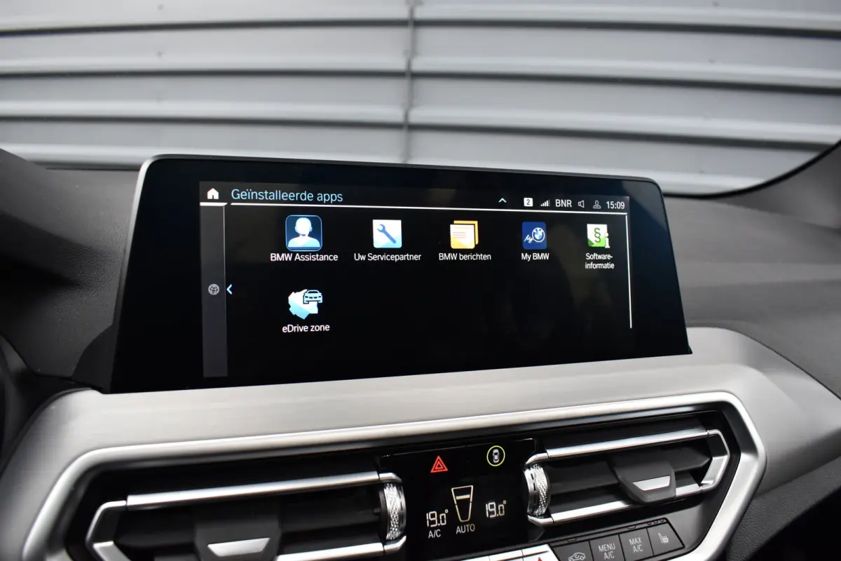 xDrive30e M Sport | Pano | 21'' Wielen | Camera | CarPlay | Head-Up | Stoelverwarming | Sfeerverlichting |