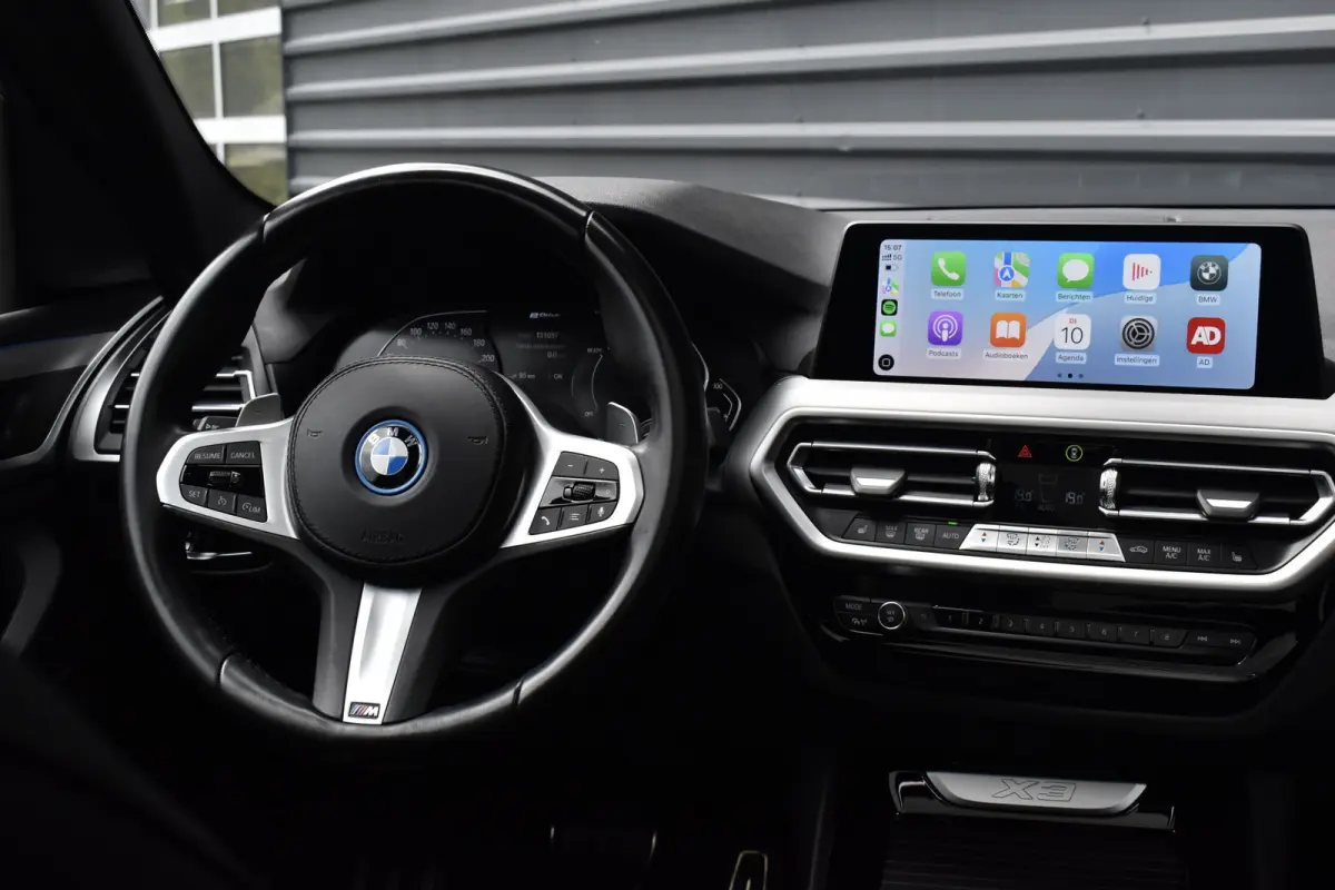 xDrive30e M Sport | Pano | 21'' Wielen | Camera | CarPlay | Head-Up | Stoelverwarming | Sfeerverlichting |
