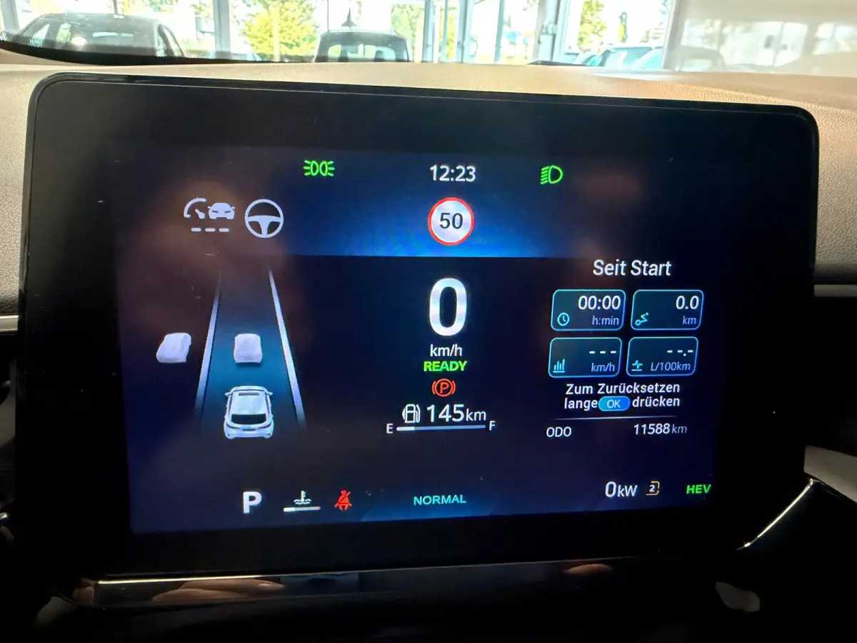 1.5 Hybrid+ Luxury | CAMERA | CAR PLAY |