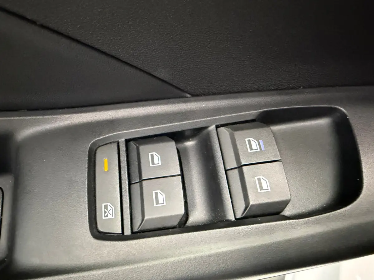 1.5 Hybrid+ Luxury | CAMERA | CAR PLAY |