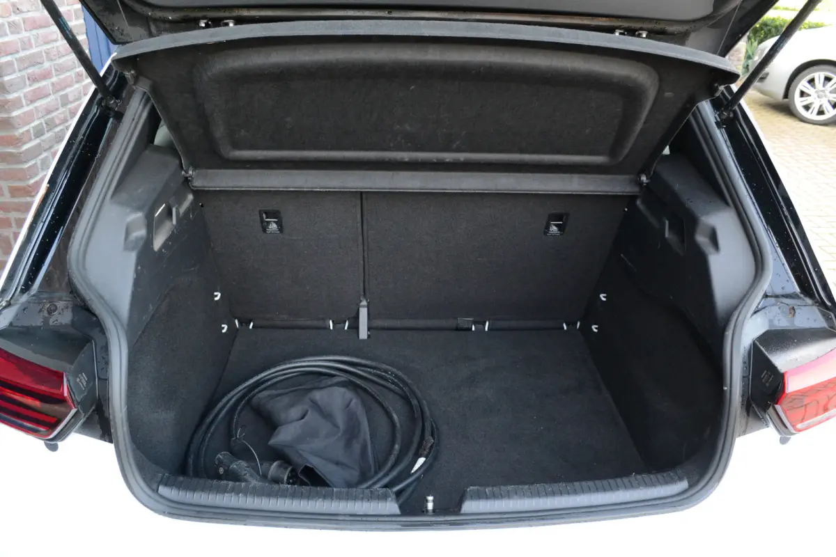 Pro 58 kWh 91,7% SOH | Stoelverwarming | Adaptive Cruise | Carplay/Android Auto | Navigatie | IQ Drive