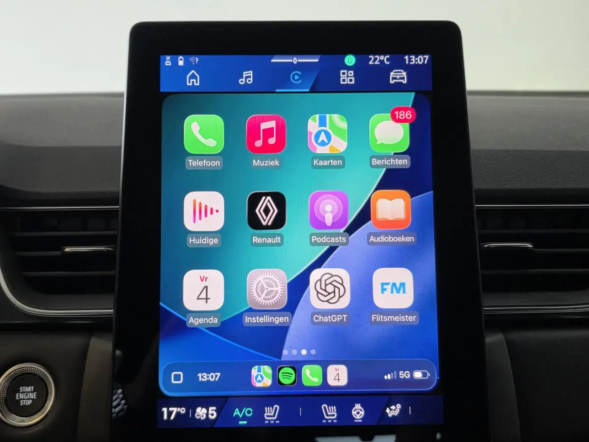 1.6 E-Tech full hybrid 145 iconic | Stoel & Stuur Verwarming | 360° Camera | Apple Carplay & Android Auto