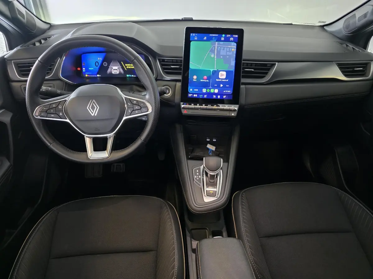 1.6 E-Tech full hybrid 145 iconic | Stoel & Stuur Verwarming | 360° Camera | Apple Carplay & Android Auto