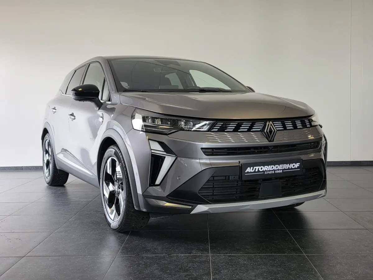 1.6 E-Tech full hybrid 145 iconic | Stoel & Stuur Verwarming | 360° Camera | Apple Carplay & Android Auto