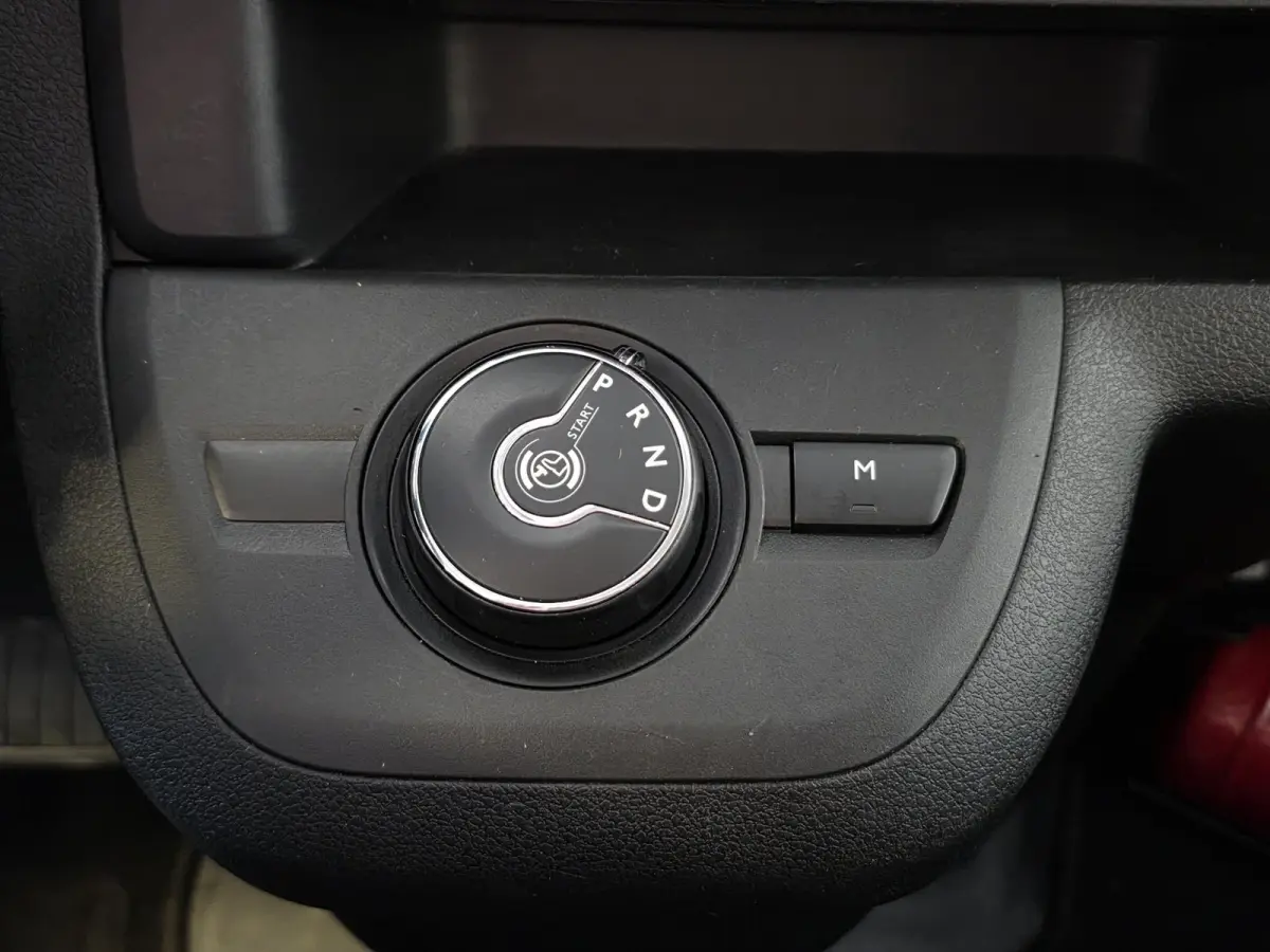 2.0 BlueHDI 180 S&S DC | Trekhaak | Camera | Apple Carplay & Android Auto |