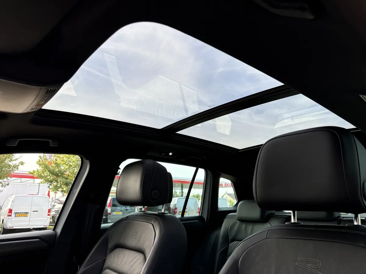 1.4 TSI eHybrid R-Line Business | Vol opties | BTW | Pano | Leder | Elek stoelen
