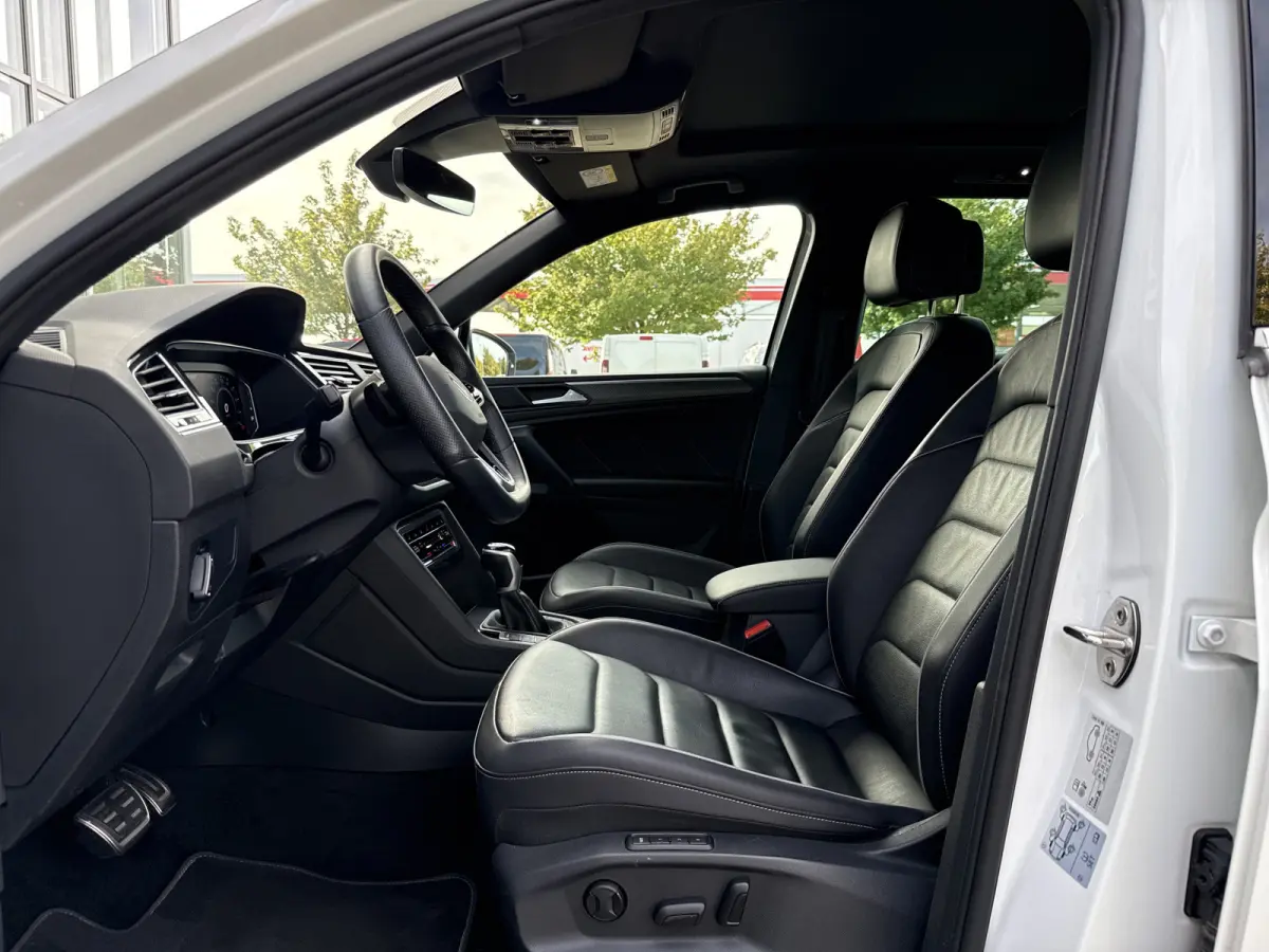 1.4 TSI eHybrid R-Line Business | Vol opties | BTW | Pano | Leder | Elek stoelen