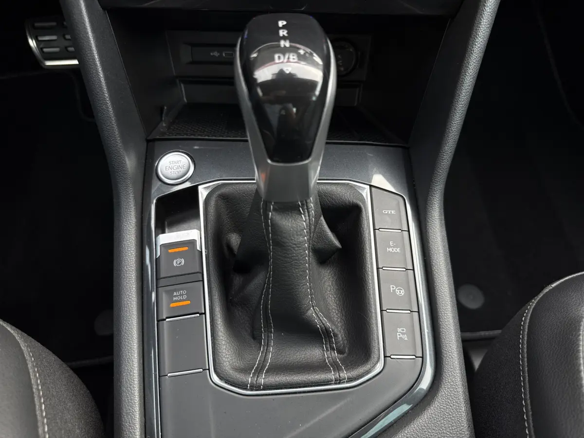 1.4 TSI eHybrid R-Line Business | Vol opties | BTW | Pano | Leder | Elek stoelen