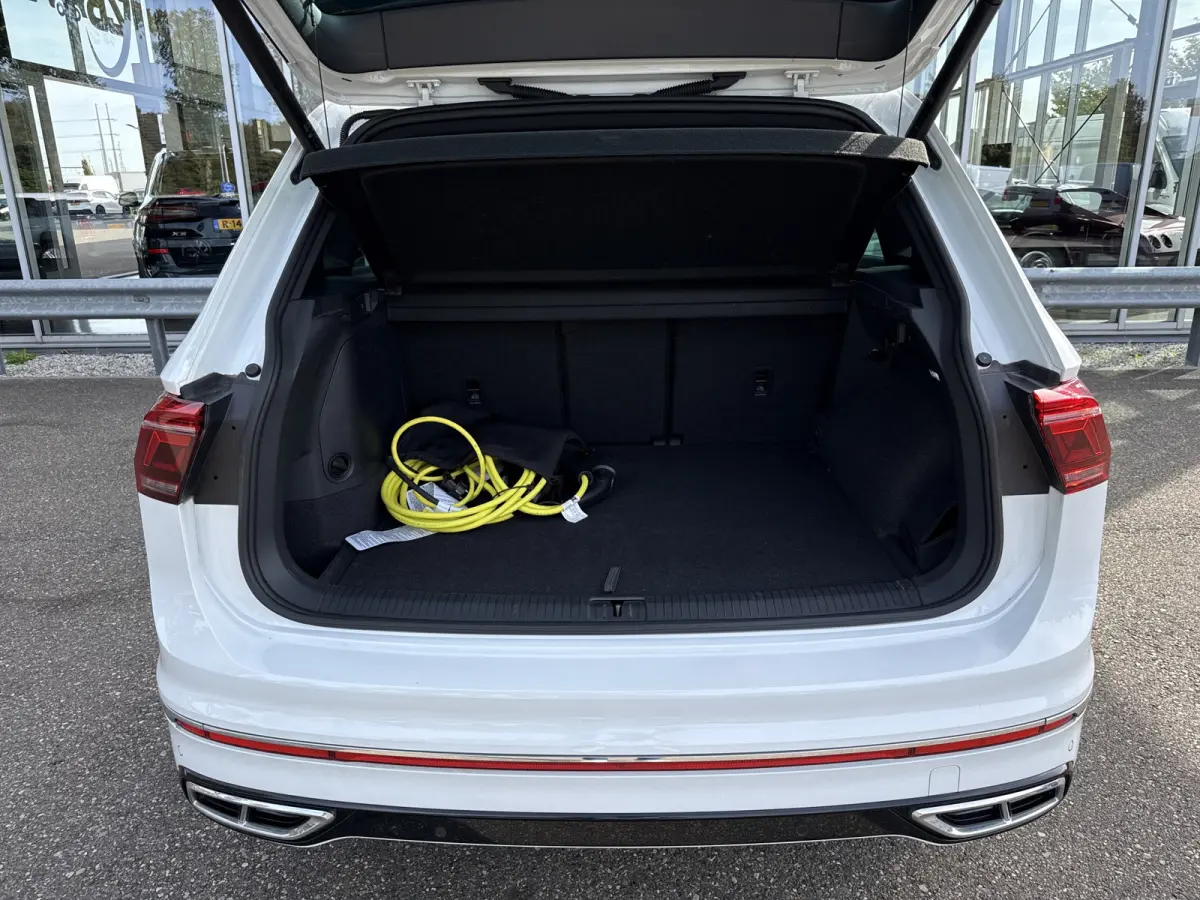 1.4 TSI eHybrid R-Line Business | Vol opties | BTW | Pano | Leder | Elek stoelen
