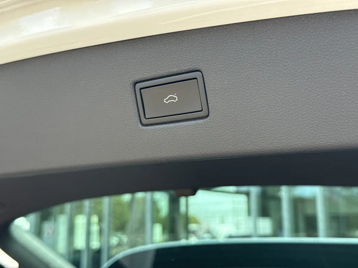 1.4 TSI eHybrid R-Line Business | Vol opties | BTW | Pano | Leder | Elek stoelen