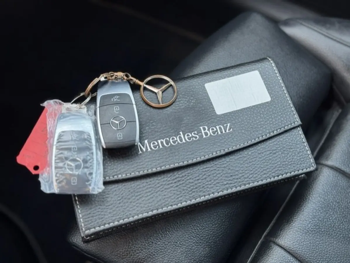 180 Business Solution Luxury-Digital dash- BTW - sfeerverlichting-Automaat-Dealer onderhouden-1e eigenaar