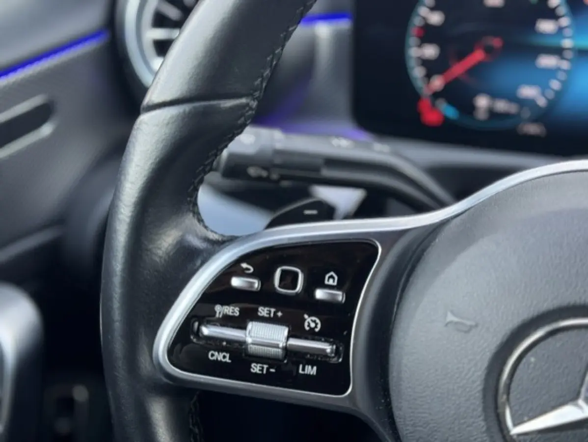 180 Business Solution Luxury-Digital dash- BTW - sfeerverlichting-Automaat-Dealer onderhouden-1e eigenaar