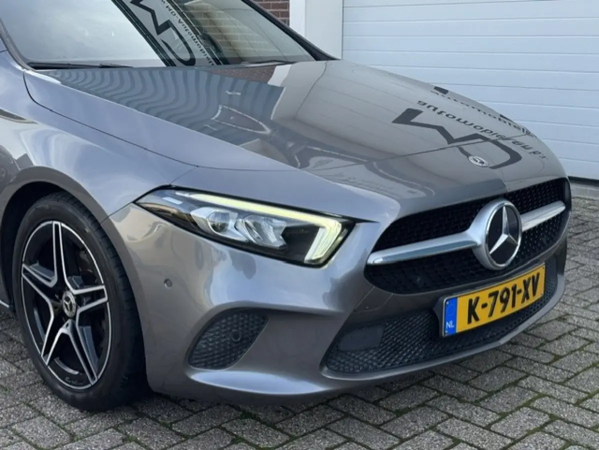 180 Business Solution Luxury-Digital dash- BTW - sfeerverlichting-Automaat-Dealer onderhouden-1e eigenaar