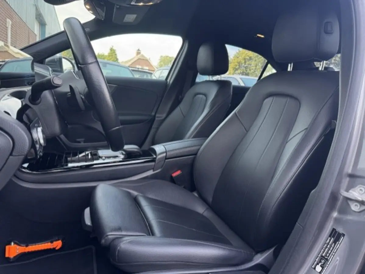 180 Business Solution Luxury-Digital dash- BTW - sfeerverlichting-Automaat-Dealer onderhouden-1e eigenaar