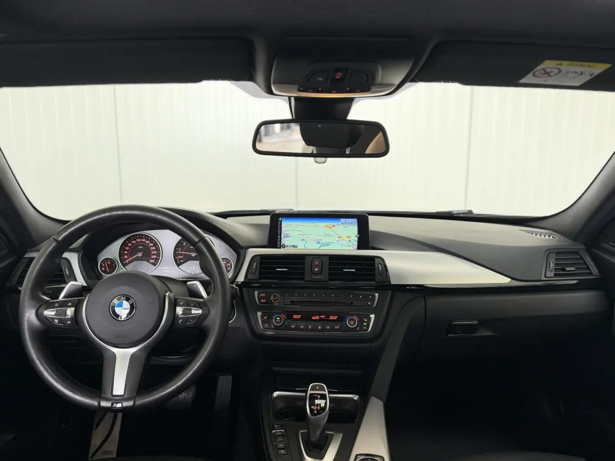 335i xDrive High Executive