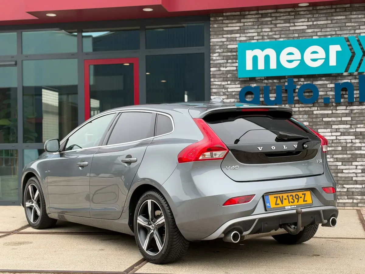1.5 T3 Polar+ Sport R-Design PANO l CAMERA l KEYLESS l H/K SOUND l TREKHAAK l STANDKACHEL l ORG.NL l DEALER OND l 1e EIG