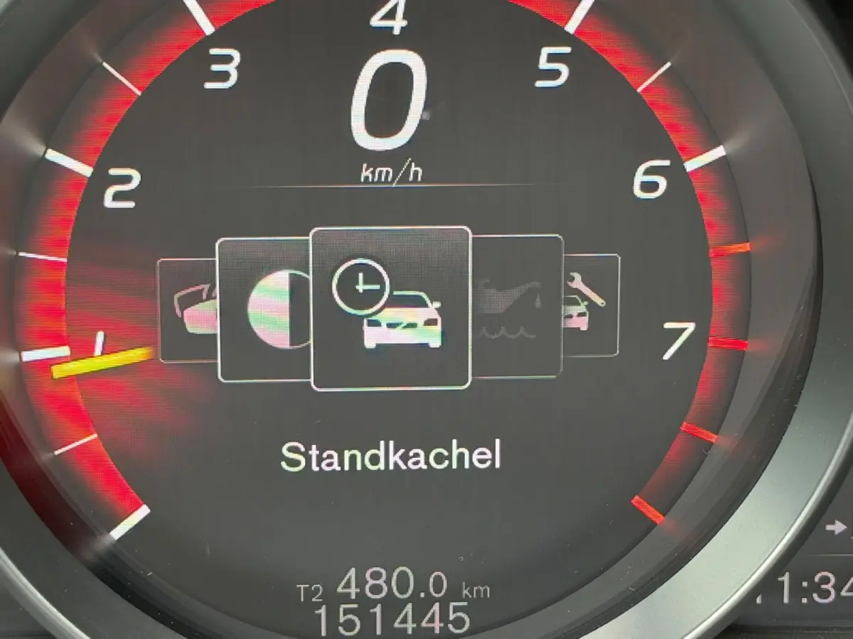 1.5 T3 Polar+ Sport R-Design PANO l CAMERA l KEYLESS l H/K SOUND l TREKHAAK l STANDKACHEL l ORG.NL l DEALER OND l 1e EIG