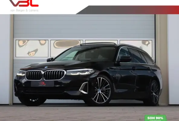 530e Luxuryline | SOH 90,2% | Panoramdak