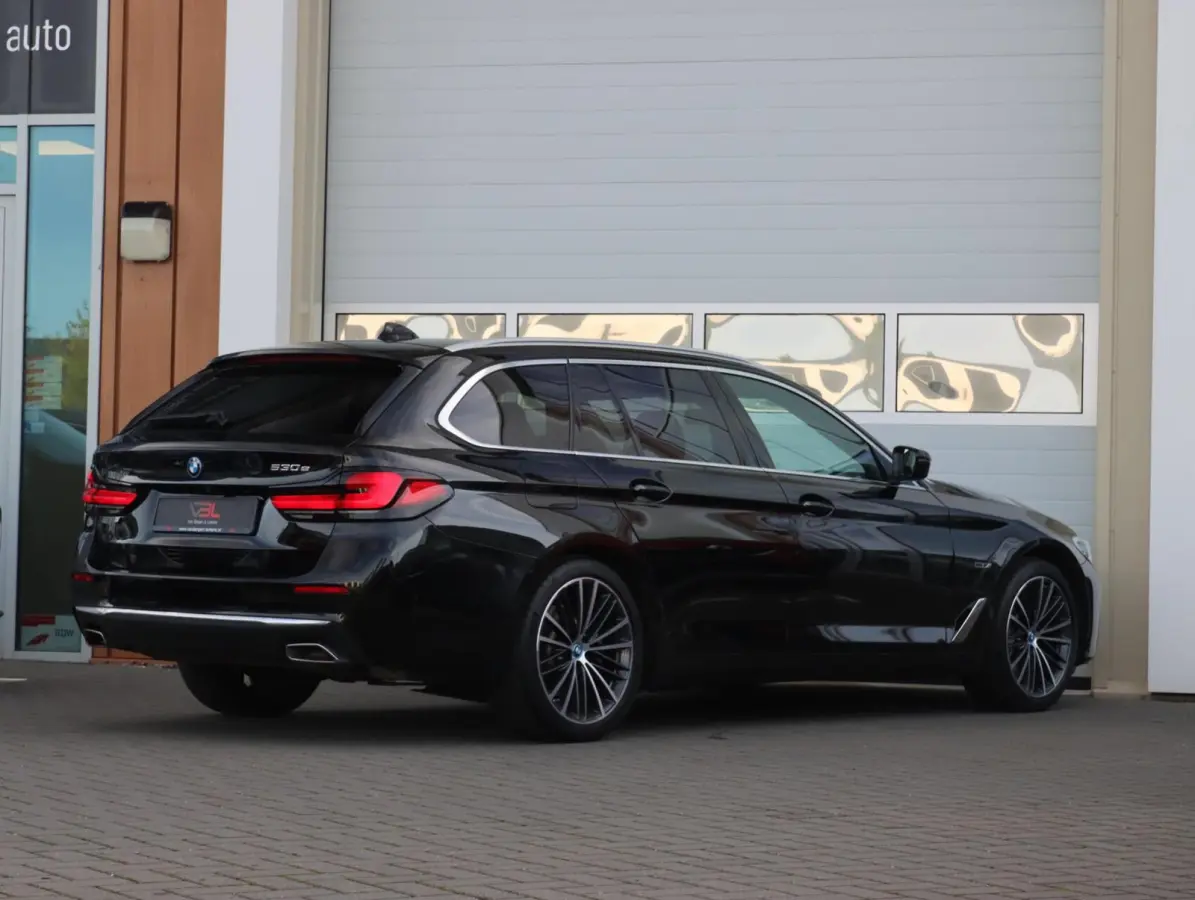 530e Luxuryline | SOH 90,2% | Panoramdak