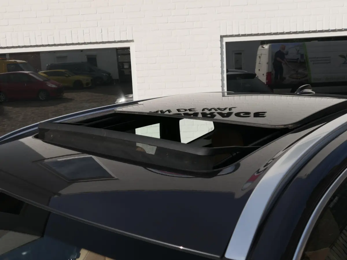 2.0 Recharge T8 AWD Inscription | Luchtvering | Bowers & Wilkens | Nappa | Stoelventilatie | 360°-camera | Trekhaak | 22-inch velgen | Head-up display | Apple-/Android Carplay | Full-LED | 