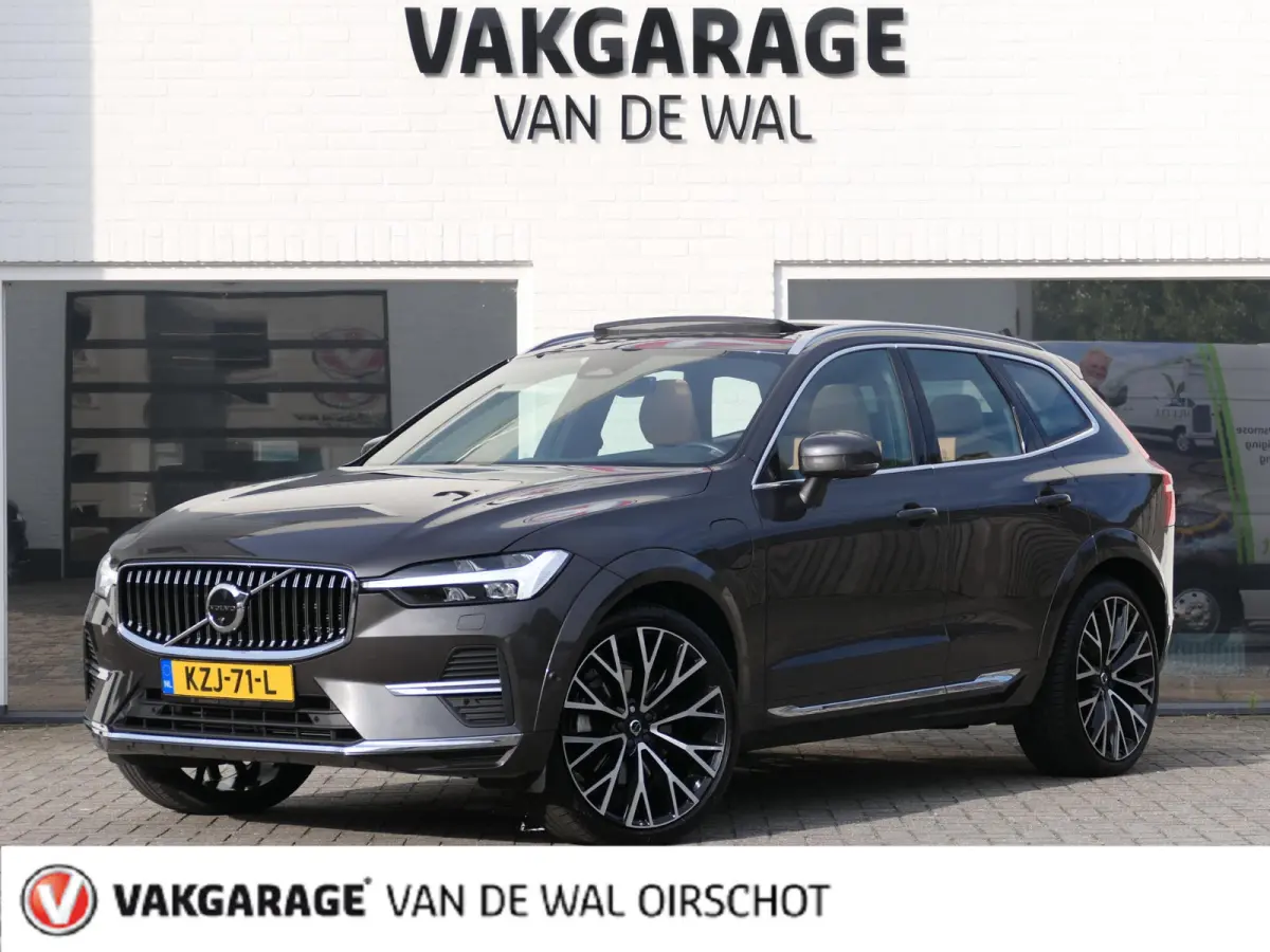 2.0 Recharge T8 AWD Inscription | Luchtvering | Bowers & Wilkens | Nappa | Stoelventilatie | 360°-camera | Trekhaak | 22-inch velgen | Head-up display | Apple-/Android Carplay | Full-LED | 