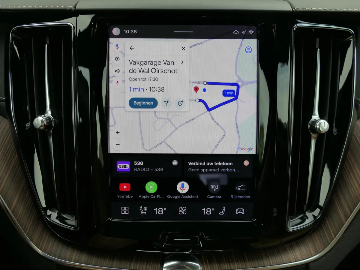 2.0 Recharge T8 AWD Inscription | Luchtvering | Bowers & Wilkens | Nappa | Stoelventilatie | 360°-camera | Trekhaak | 22-inch velgen | Head-up display | Apple-/Android Carplay | Full-LED | 