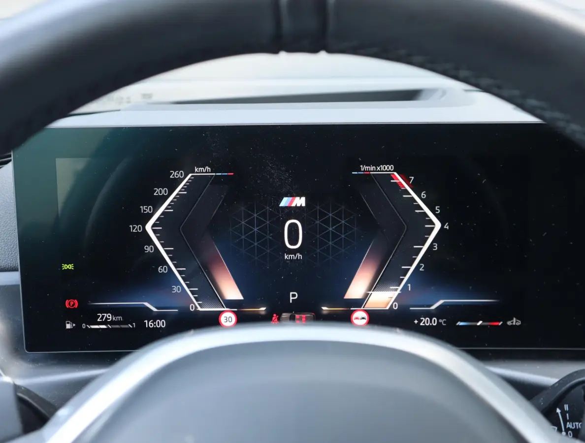 330i xDrive | Pano | HUD  | 360 Camera | Trekhaak