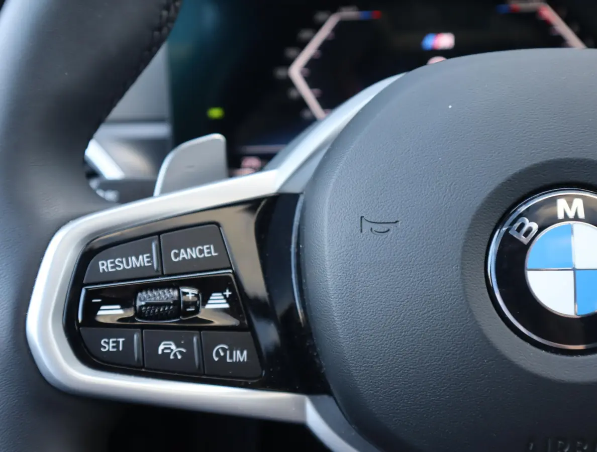 330i xDrive | Pano | HUD  | 360 Camera | Trekhaak