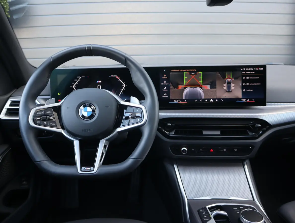 330i xDrive | Pano | HUD  | 360 Camera | Trekhaak