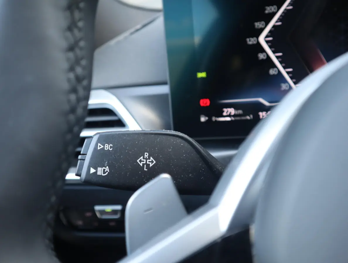 330i xDrive | Pano | HUD  | 360 Camera | Trekhaak
