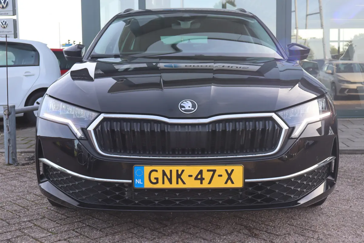 1.5 TSI Business Edition 115PK TREKHAAK | Apple Carplay/Android Auto|telefoonintegratie premium | Cruise control | Keyless entry