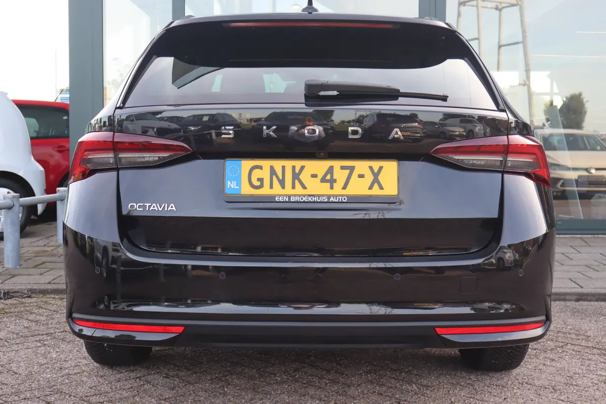 1.5 TSI Business Edition 115PK TREKHAAK | Apple Carplay/Android Auto|telefoonintegratie premium | Cruise control | Keyless entry