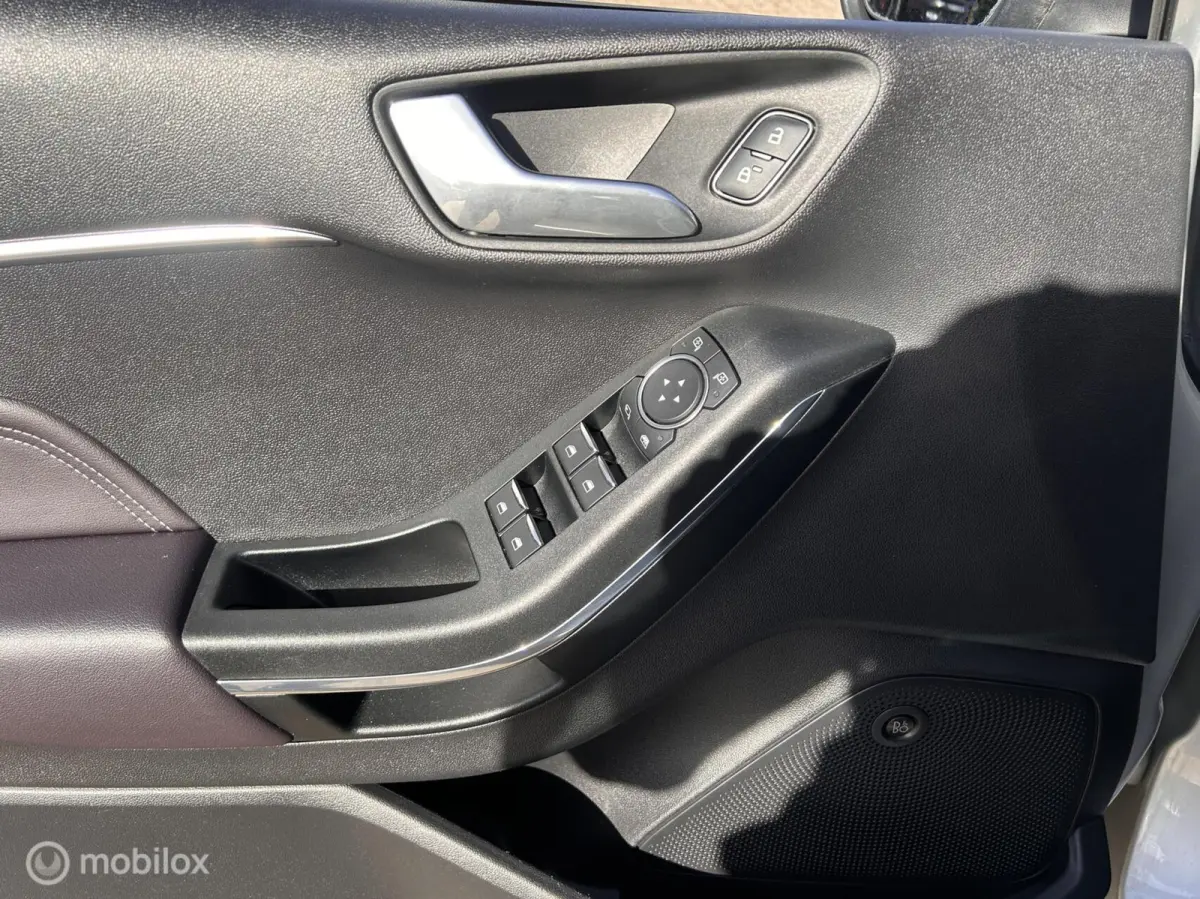 1.0 EcoBoost Vignale Zeer nette auto !!