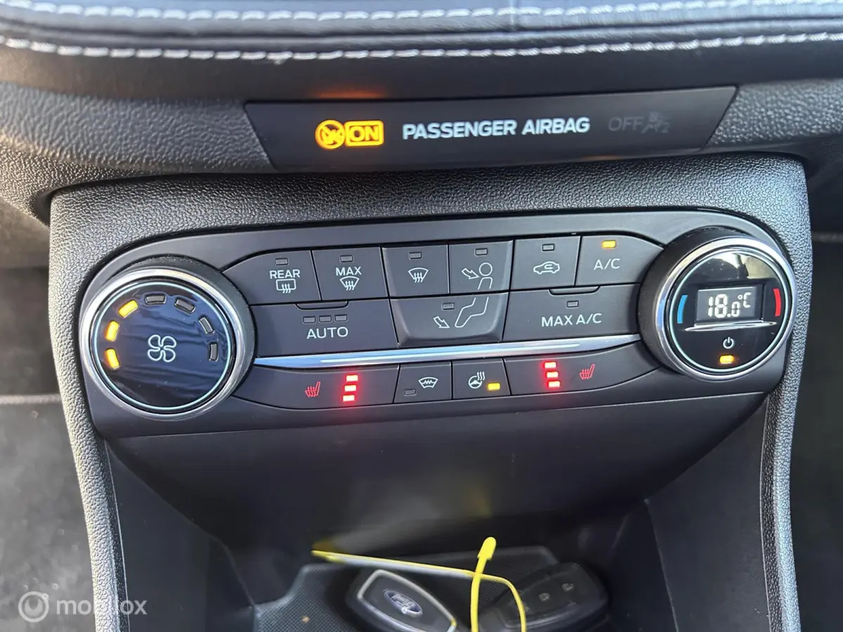 1.0 EcoBoost Vignale Zeer nette auto !!